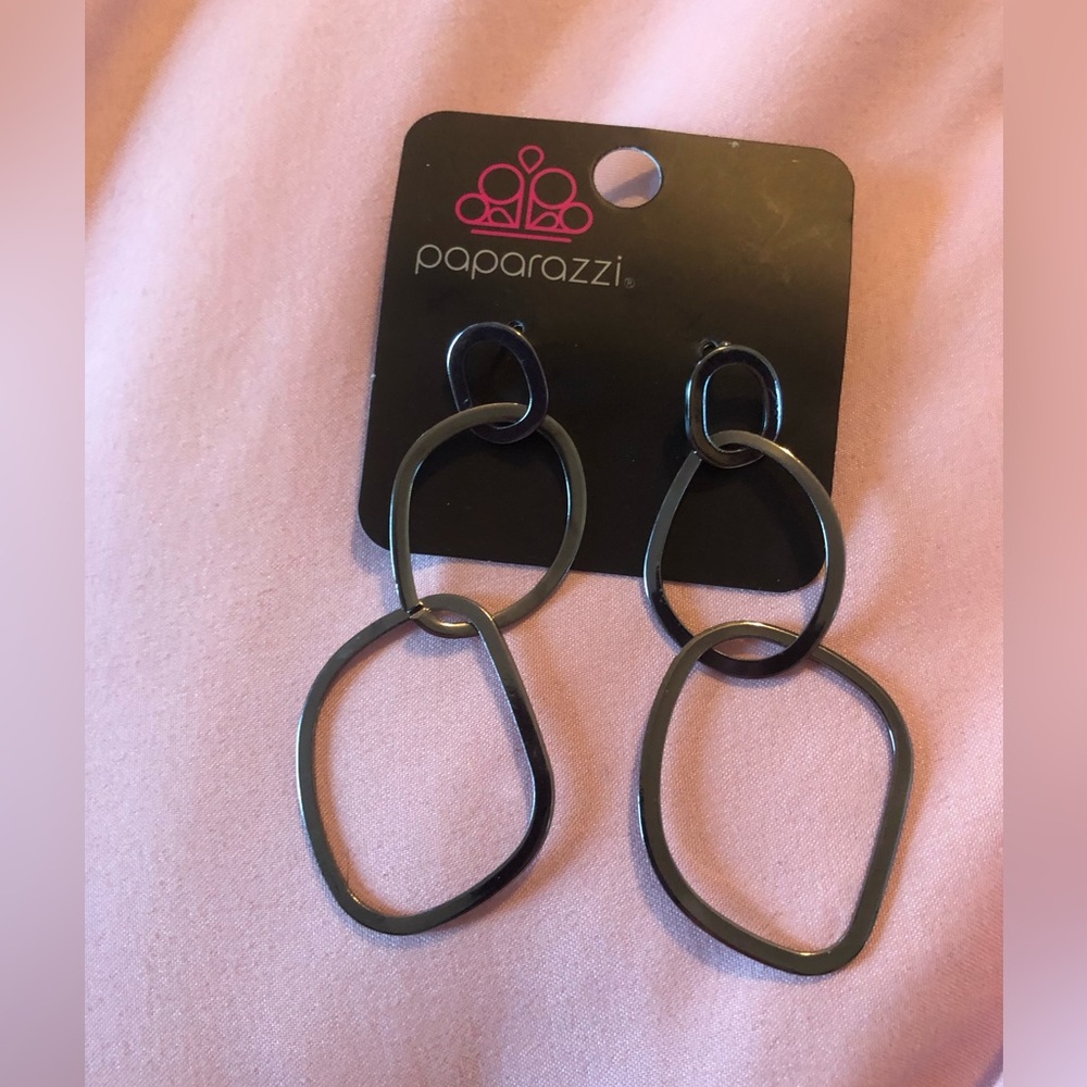 Paparazzi Pewter silver tone earrings